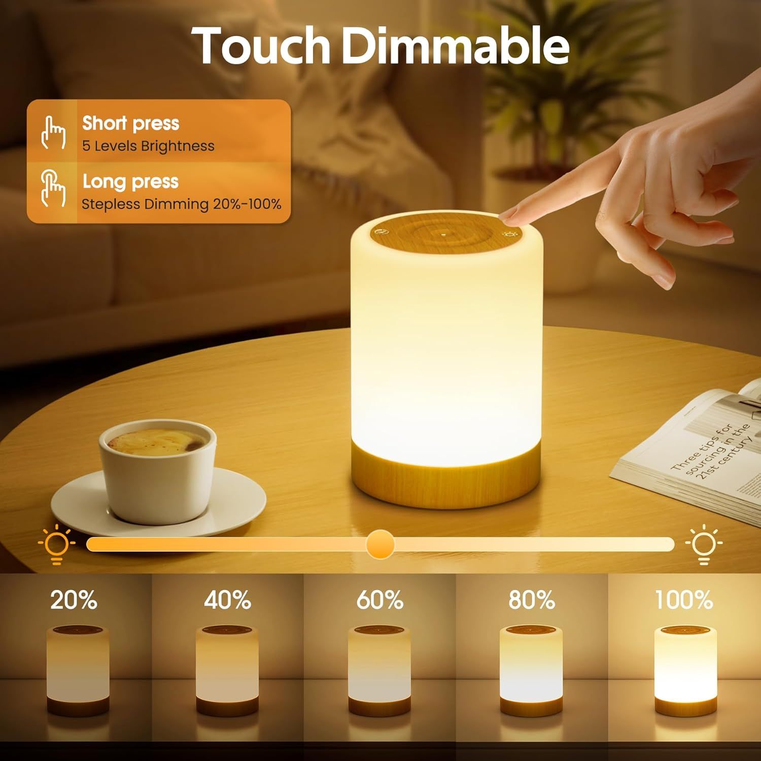 Lampe FOMYHEARD posée sur une table avec fond neutre