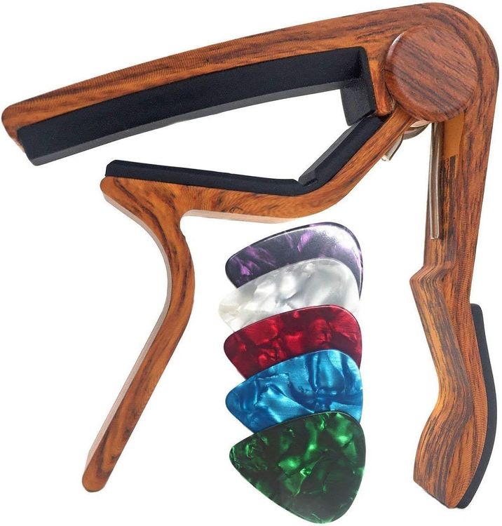 Vue principale : Capodastre WiNGO pour guitare folk et ukulélé avec 5 médiators